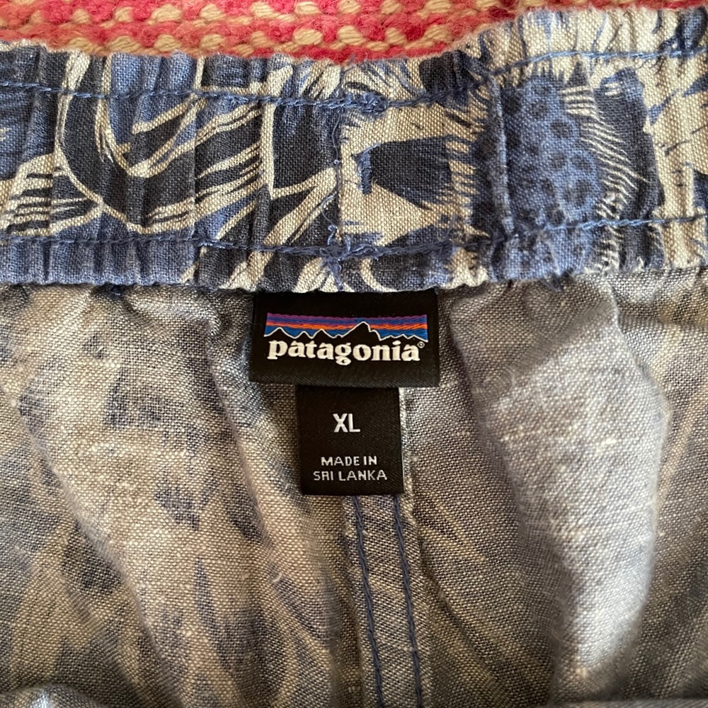 Women’s linen shorts
